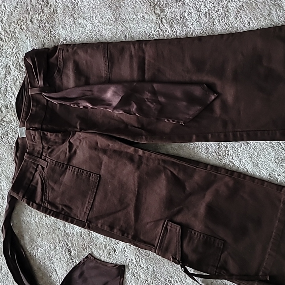 Capri pants
